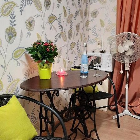 Apartamento Madlena Buduar Riga Exterior foto
